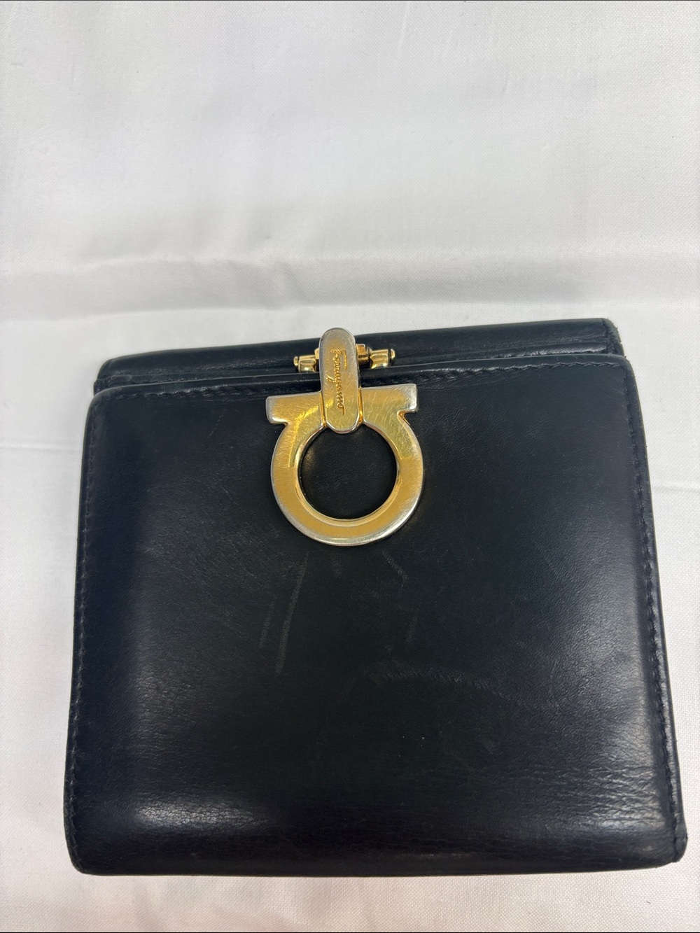 Salvatore Ferragamo (made in Italy)Black Leather Women's Wallet with Gold Accent